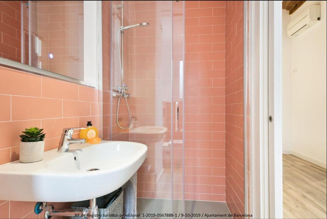 Design Apartment Plaza Catalunya Barcelona Bagian luar foto